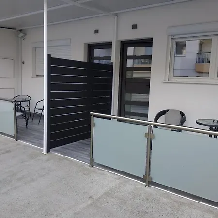 2 Brothers 利马索尔