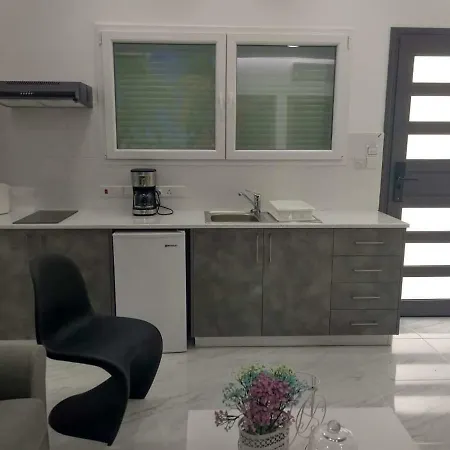 2 Brothers * לימסול