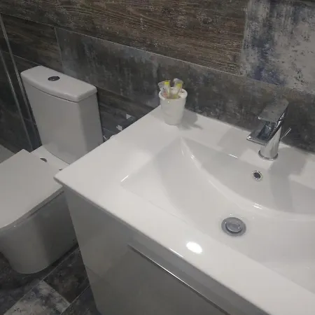 2 Brothers * לימסול